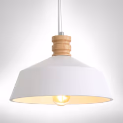 LE LUMINAIRE : Rustiques et modernes à la fois, les luminaires suspendus de la collection Kutter présentent une élégante stru ...