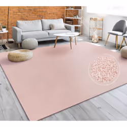 Il suffit parfois de peu de choses : contrairement à d'autres tapis qui tentent de briller avec des couleurs vives ou des mot ...