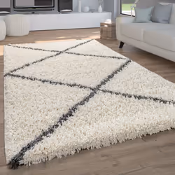 Le motif diamant va avec tout ! Que votre salon soit aménagé dans un style scandinave confortable ou ethnique tendance, ces c ...