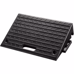 [Rampe d’accès] – La rampe d’accès de Wiltec de 500 x 315 x 107 mm est fabriquée en caoutchouc de haute qualité, offrant robu ...