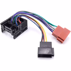 Câble adaptateur sur mesure pour autoradio avec connecteur ISO Ce câle adaptateur pratique de la marque vhbw vous permet de c ...