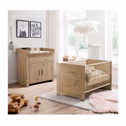 Description générale La chambre bébé Ahoi est un ensemble pratique et élégant, composé de deux pièces essentielles pour le co ...