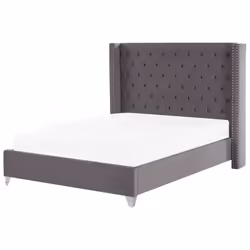 Lit deux places. Ajoutez une touche de glamour à votre chambre à coucher avec cet élégant cadre de lit. La pièce mélange de m ...