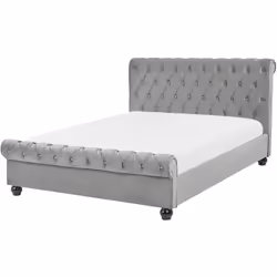 Lit deux places au style Victorien. Rehaussez votre chambre à coucher avec ce lit de luxe unique. Une élégante tête de lit en ...