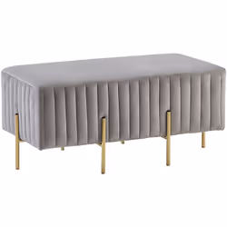 Banquette de lit rembourrée. Ce banc tapissé est une déclaration de style fantaisie qui apporte un facteur de luxe à chaque d ...