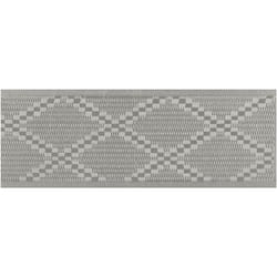 Beliani - Tapis Extérieur et Intérieur Gris et Blanc en Polypropylène Motif à Carreaux pour Salon ou Terrasse au Style Minimaliste Moderne 60 x 105 cm