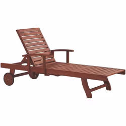 Transat de jardin avec dossier réglable. Une élégante chaise longue en bois pour votre jardin, votre patio ou le bord de votr ...