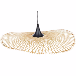 Lampe suspension au style boho en bambou clair. Ce plafonnier d'exception décorera n'importe quel salon, salle à manger ou cu ...