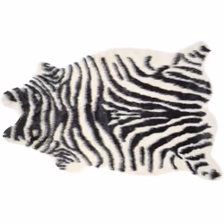 Tapis imitation peau de bête effet fourrure de zèbre. Si le côté animal vous tente, optez pour un tapis à effet de fausse fou ...