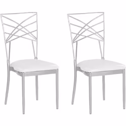 2 chaises de salle à manger en métal argenté et assise en cuir PU blanc. Cet ensemble de deux chaises présente un mélange fra ...
