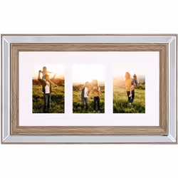 Cadre pêle-mêle classique effet miroir et bois pour 3 photos 10 x 15 cm. Tout le monde a de nombreuses photos qu'il aimerait ...