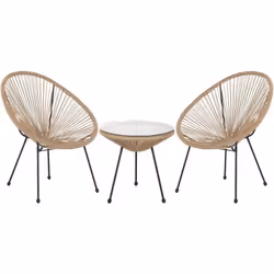 Set de 2 fauteuils design oeuf en rotin beige avec table assortie. Cet ensemble de 2 chaises design et d'une table basse insp ...
