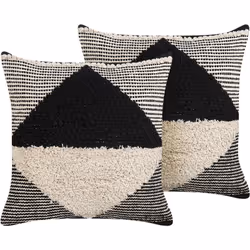 Coussins décoratifs faits main dans le style bohème. Apportez un charme naturel à votre intérieur avec cet ensemble de coussi ...