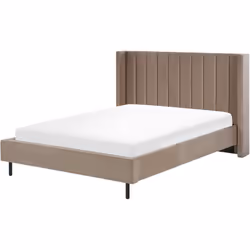 Lit deux places. Un lit élégant au design contemporain, doté d'une tête de lit haute. La forme rectangulaire du lit semble tr ...