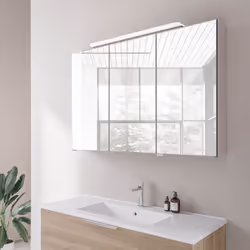 Prise pratique à l'intérieur de l'armoire Portes en miroir à l'intérieur et à l'extérieur pour une meilleure vue d'ensemble F ...