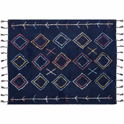 Tapis avec motif géométrique. Ajoutez une touche bohème à votre salon ou à votre chambre à coucher avec ce tapis décoratif. I ...