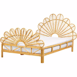 Lit boho avec tête de lit paon. Ce lit double tendance est un excellent choix pour n'importe quelle chambre à coucher. Sa têt ...