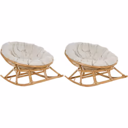 2 fauteuils berçant pour intérieur et extérieur. Ajoutez une touche d'élégance avec ces fauteuils à bascule, un exemple de st ...