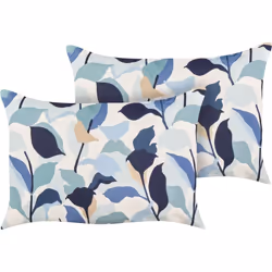 Set de 2 coussins d'extérieur. Transformez votre espace extérieur avec cet ensemble de deux coussins d'extérieur au motif de  ...