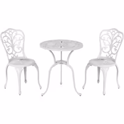 Table et chaises d'extérieur d'inspiration vintage. Comprenant deux chaises assorties blanc cassé et une table ronde, cet ens ...