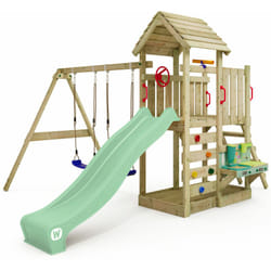 Wickey - Aire de jeux MultiFlyer toit en bois avec cuisine de boue, balançoire & toboggan, tour à grimper avec toit en bois, bac à sable, échelle –