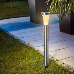 Pour des moments lumineux : la lampe design solaire Tower Light Duo Color La lampe design solaire Tower Light séduit par son  ...