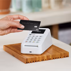 SumUp 3G+ Payment Kit lecteur de cartes à puce Intérieur & extérieur Batterie Wi-Fi + 3G Blanc - Vue supplémentaire 4