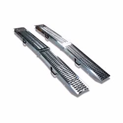 Rampe d'accès FUXTEC FX-AR500 La rampe FUXTEC pour un chargement et un déchargement en toute sécurité de machines lourdes, te ...