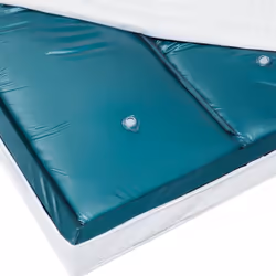 Matelas à eau double avec cadre en mousse. Découvrez de nouveaux modes de relaxation avec ce matelas à eau à parois souples. ...
