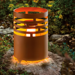 Foyer solaire avec effet de flammes réaliste Depuis que l'homme maîtrise le feu, celui-ci constitue le centre des cercles con ...