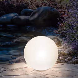 Des couleurs pleines d'ambiance - la boule lumineuse multicolore Solar Siena 30 cm La boule lumineuse Solar s'adapte aussi bi ...