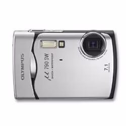 Olympus Mju 790 SW, 7,1 MP, 1/2.3", CCD (dispositif à transfert de charge), 3x, 136 g, Argent