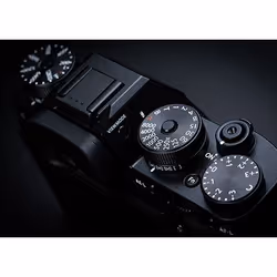 Fujifilm X-T2 + 18-55MM F2.8 - 4.0 MILC 24 MP CMOS III 6000 x 4000 pixels Noir - Vue supplémentaire 6
