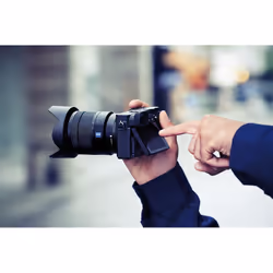 Sony α 6400 + SEL18135 MILC 24,2 MP CMOS 6000 x 4000 pixels Noir - Vue supplémentaire 5