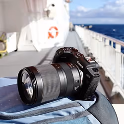 Canon EOS RP + RF 24-240mm f/4-6.3 IS USM MILC 26,2 MP CMOS 6240 x 4160 pixels Noir