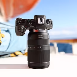 Canon EOS RP + RF 24-240mm f/4-6.3 IS USM MILC 26,2 MP CMOS 6240 x 4160 pixels Noir - Vue supplémentaire 5