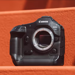 Canon EOS R1 Boîtier MILC 24,2 MP CMOS 6000 x 4000 pixels Noir - Vue supplémentaire 10