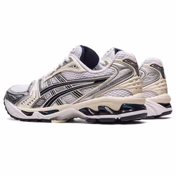ASICS 1202A056.109_3.5 chaussure de sport à la mode Femelle 3.5 Noir, Blanc