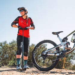 Lezyne Gravel Digital Drive Noir Pompe à main