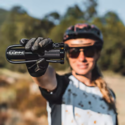 Lezyne CNC Tubeless Drive Noir Pompe à main - Vue supplémentaire 5