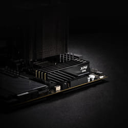 ADATA Lancer Blade module de mémoire 16 Go 1 x 16 Go DDR5 ECC