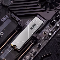 ADATA GAMMIX S60 M.2 2 To PCI Express 4.0 3D NAND NVMe - Vue supplémentaire 7