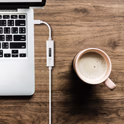 j5create JUCP14-N USB-C™ 2.0 vers USB-C™ Câble avec capteur de puissance dynamique OLED - Vue supplémentaire 6