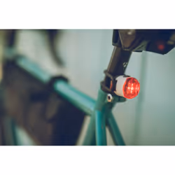 Lezyne FEMTO USB DRIVE REAR Feu arrière LED 5 lm - Vue supplémentaire 4