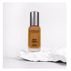 MÁDARA Cosmetics Skin Equal, Liquide, Peau normale, Lissage, Neutre, Fudge, Radiant
