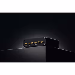 Teltonika RUTM30 routeur sans fil Gigabit Ethernet Dual-band (2.4 GHz / 6 GHz) 5G Noir - Vue supplémentaire 8