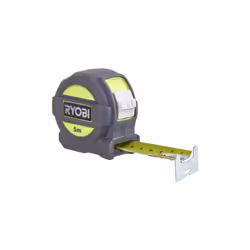 Présentation : Le mètre ruban RYOBI - 5m - RTM5M n'aura aucun mal à se glisser dans votre caisse à outils lors de vos travaux ...