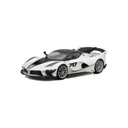 BBURAGO Ferrari FXX-K Evo 2017 1:43 Modèle de voiture de sport Pré-assemblé