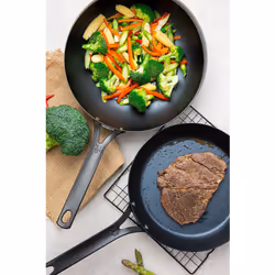 BK CC002905-001 poêle Wok/Poêle à frire Rond