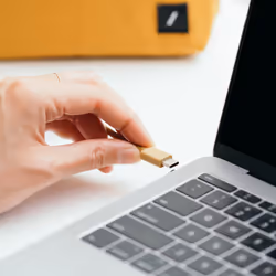 Native Union Belt Cable câble USB 1,2 m USB C Jaune